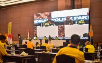 Pelatihan Daring, Fritz Ajak Bawaslu Provinsi Perkuat Program Kehumasan